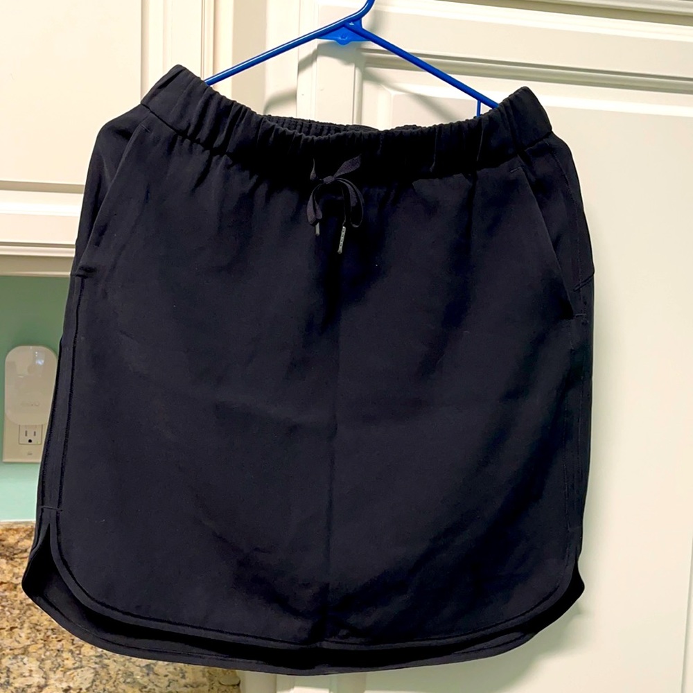 Lululemon Black Skirt Size 6 and 8